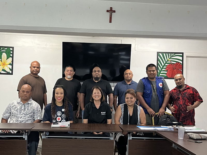 group photo of Red Cross staff and veterans.