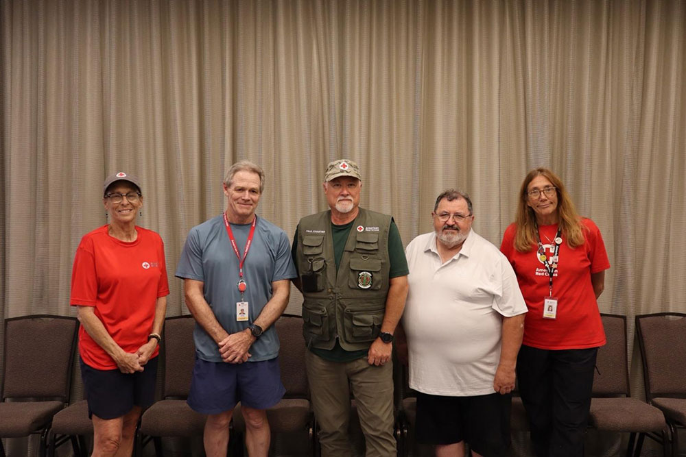 Deb Blaze, Rob Holder, Paul Chartier, Leroy Bersley and Linda Scheuermann group photo at the Hilton Hawaiian Village in Honolulu, HI.