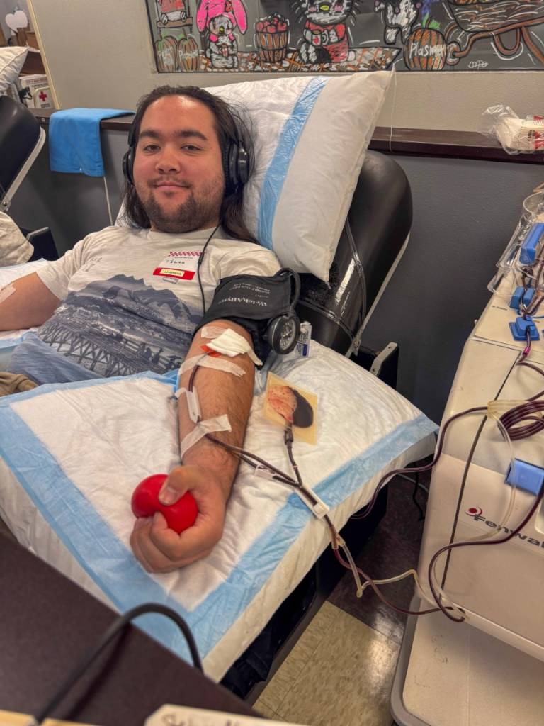 Individual donates platelets.