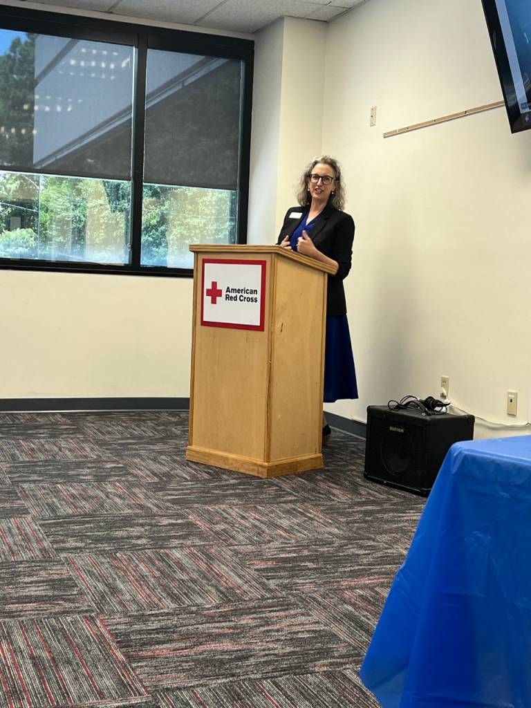 Red Cross of South Carolina CEO Susan Everitt welcomes BlueCross and BlueShield employees