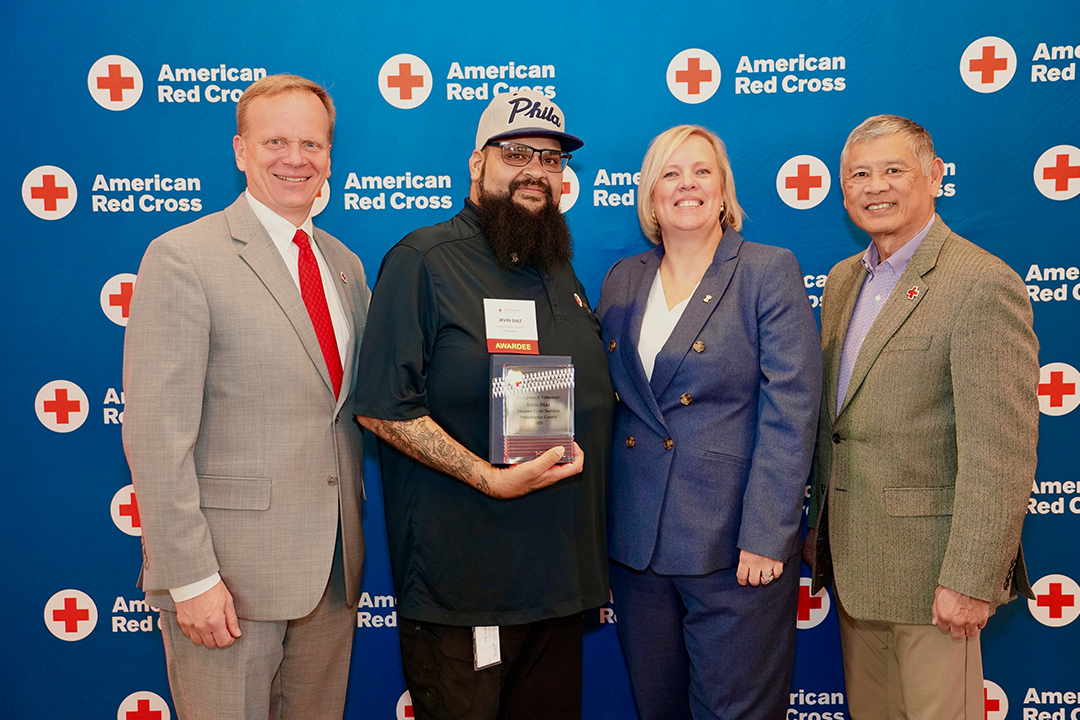 Red Cross volunteer Irvin Diaz is pictured with Red Cross CEO Jennifer Graham, Delaware Valley Chapter Board Member John Susanin and Philadelphia Chapter Board Member Kenneth Wong 