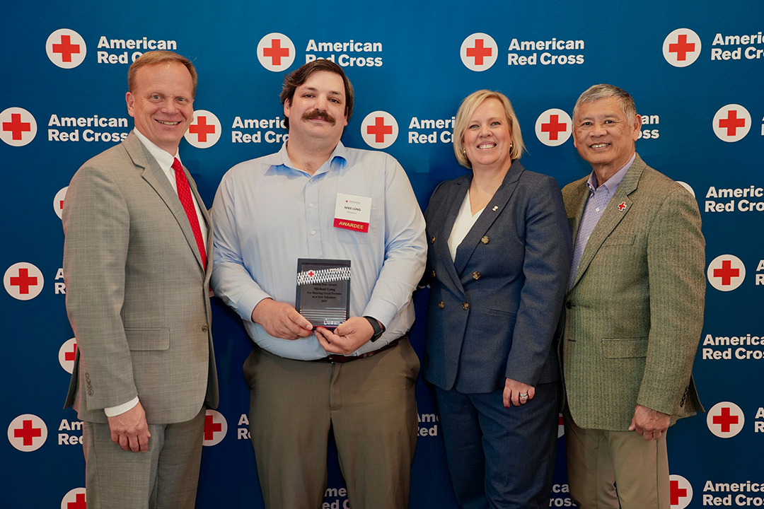 Red Cross volunteer Mike Long is pictured with Red Cross CEO Jennifer Graham, Delaware Valley Chapter Board Member John Susanin and Philadelphia Chapter Board Member Kenneth Wong 