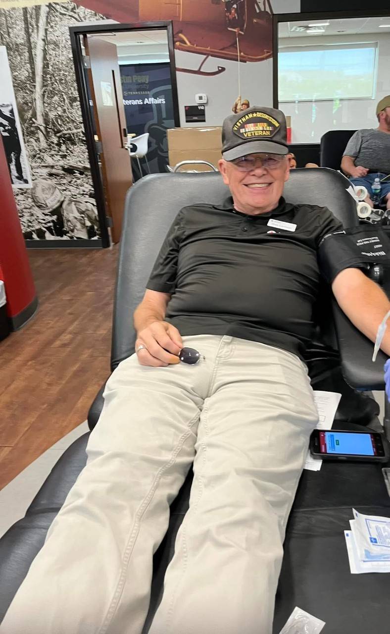 Volunteer Ron Lanfear donating blood