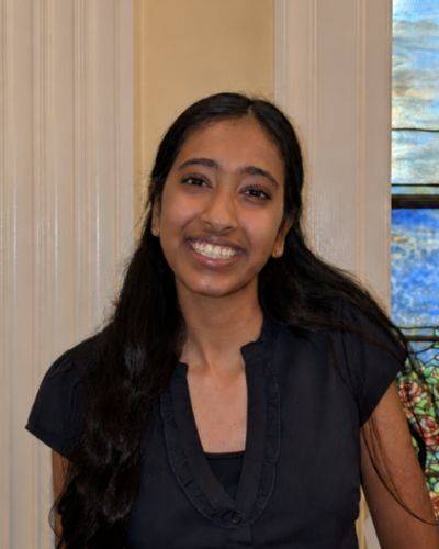 headshot of Anika Godawarti
