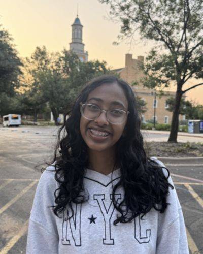 headshot of Anika Godawarti