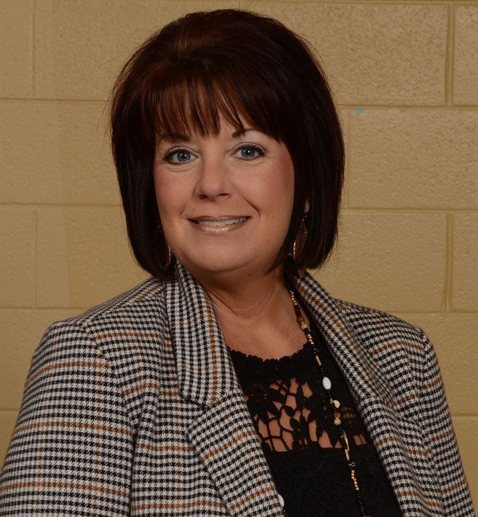 Karen Holt headshot
