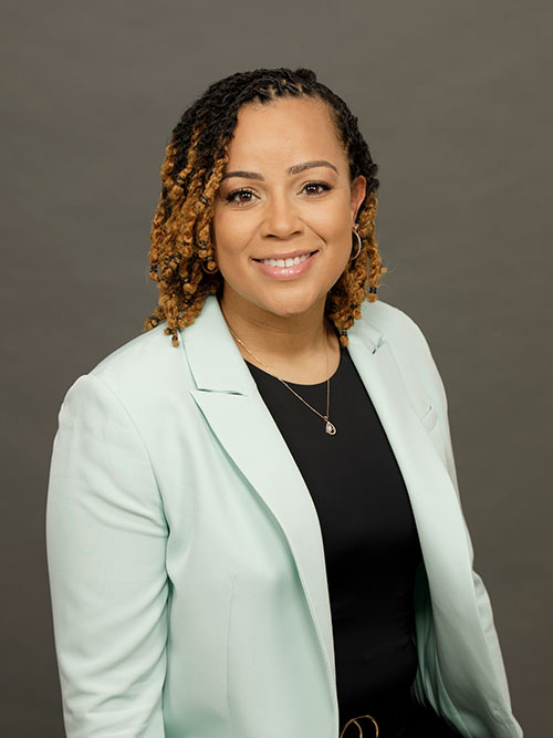 Jacqueline Schultz headshot.