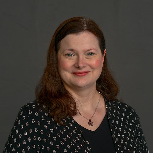 Michelle Alden headshot.