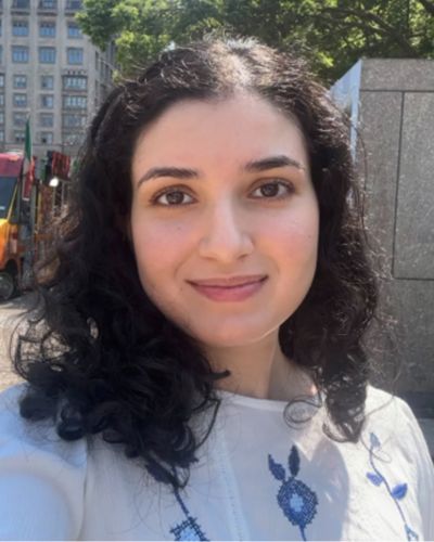 headshot of shreya jupelly