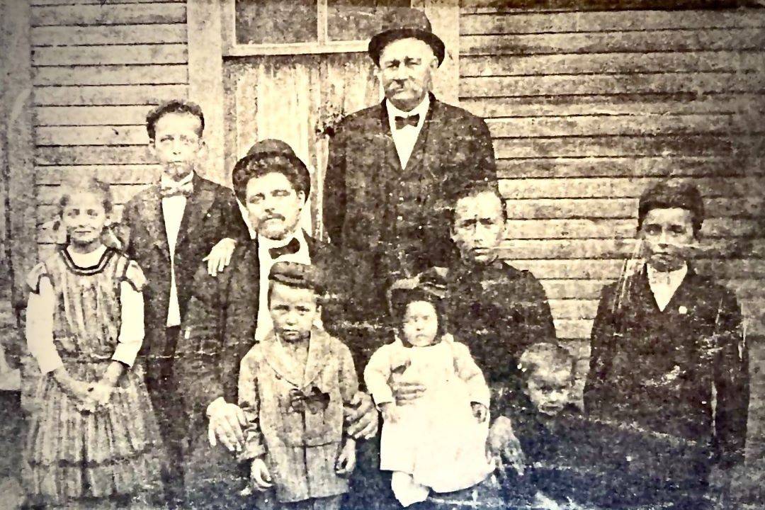 historical family photo