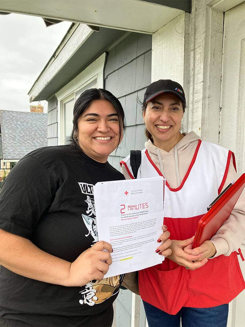 2 Red Cross volunteers