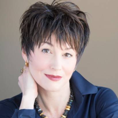 Ann Marie Stieritz, serves on the National Council at the Tiffany Circle