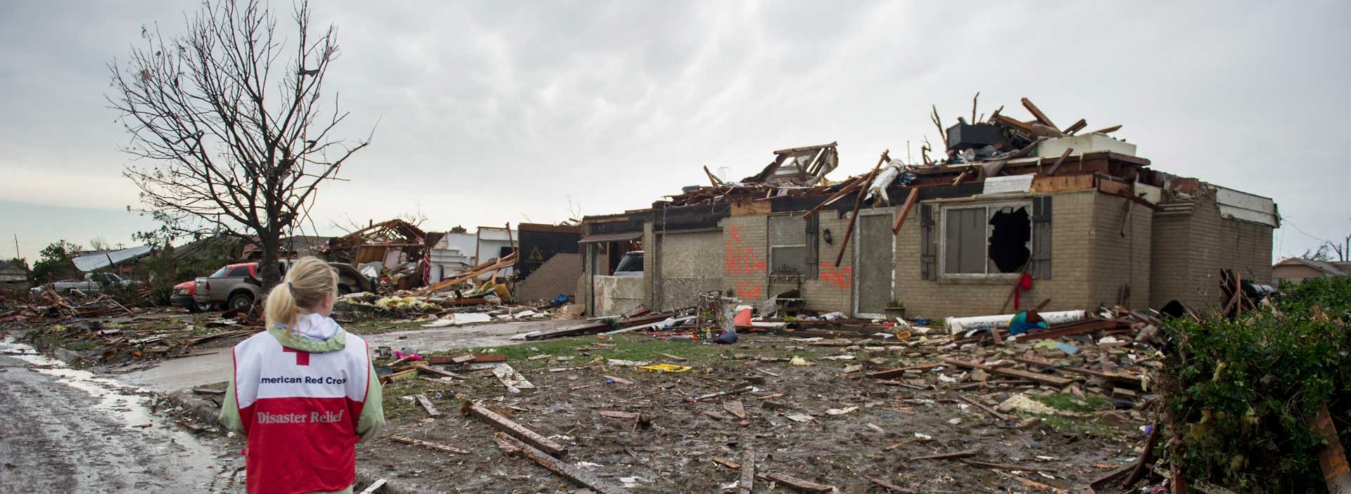 https://www.redcross.org/content/dam/redcross/uncategorized/2/1920x703-tornado-relief-header.jpg.img.jpeg